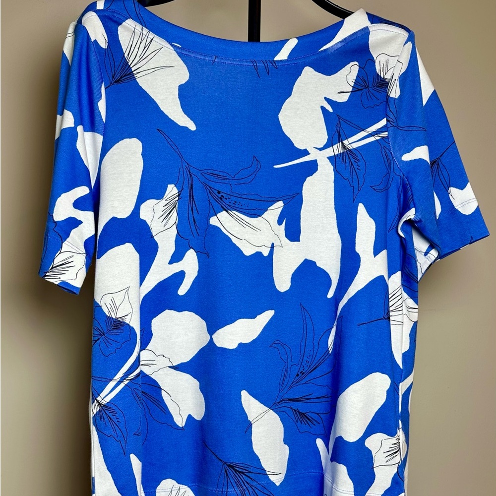 Chico's Vibrant Blue and White Short Sleeve Tee